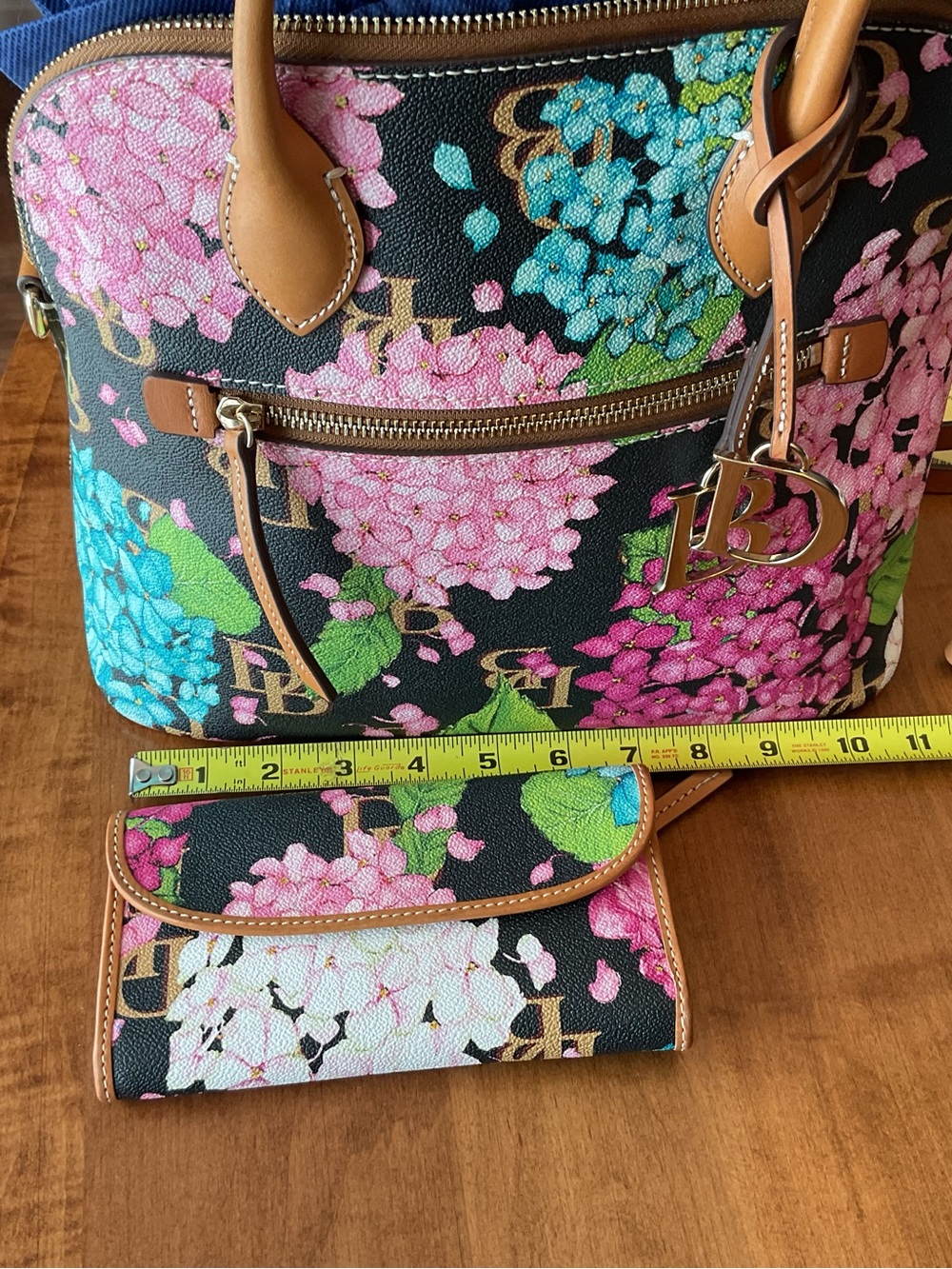 Dooney & Bourke Black Floral Hydrangea Large Dome Satchel with wallet - Picture 12 of 16